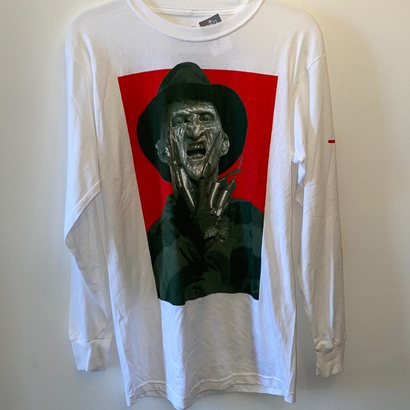NWT Nightmare on Elm Street Graphic Long Sleeve Tee - Picture 1 of 4